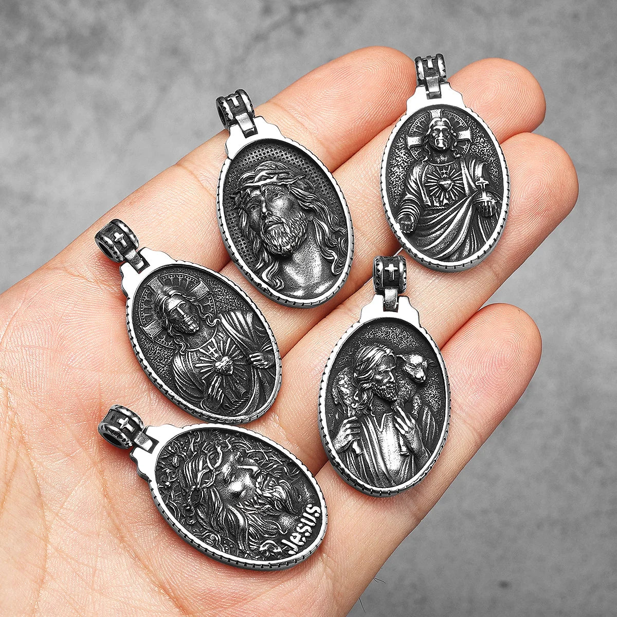 Jesus pendant