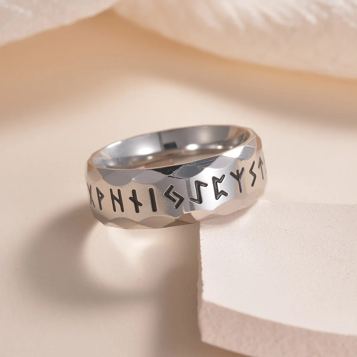 Anillo Runas