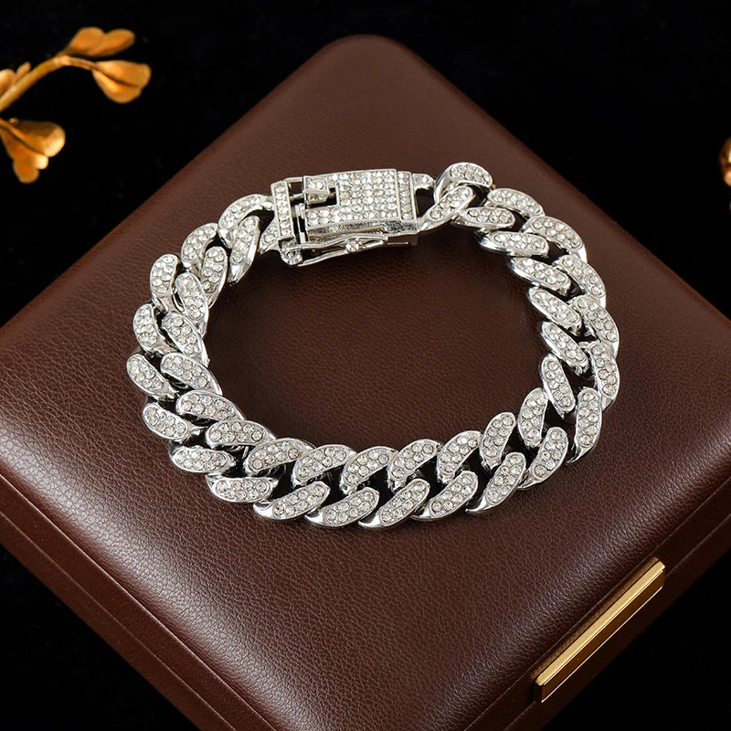 Cadena Cubana 18k con Diamantes